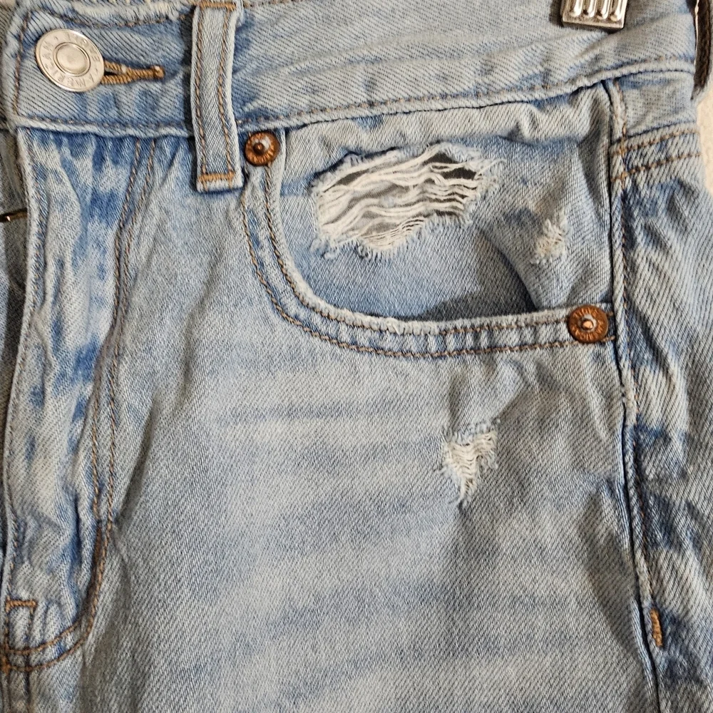 American Eagle Outfitters Higjest Rise Baggy Light Blue Denim Shorts